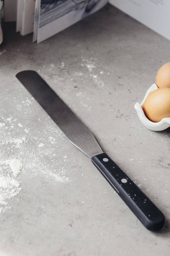 Heirol Palettiveitsi / Lasta 32,5cm - Leivontavälineet - 6419287322332 - 1