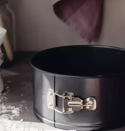 Heirol Springform Høy 3L. 22cm - Bakeformer og kakeformer - 6419287312203 - 1